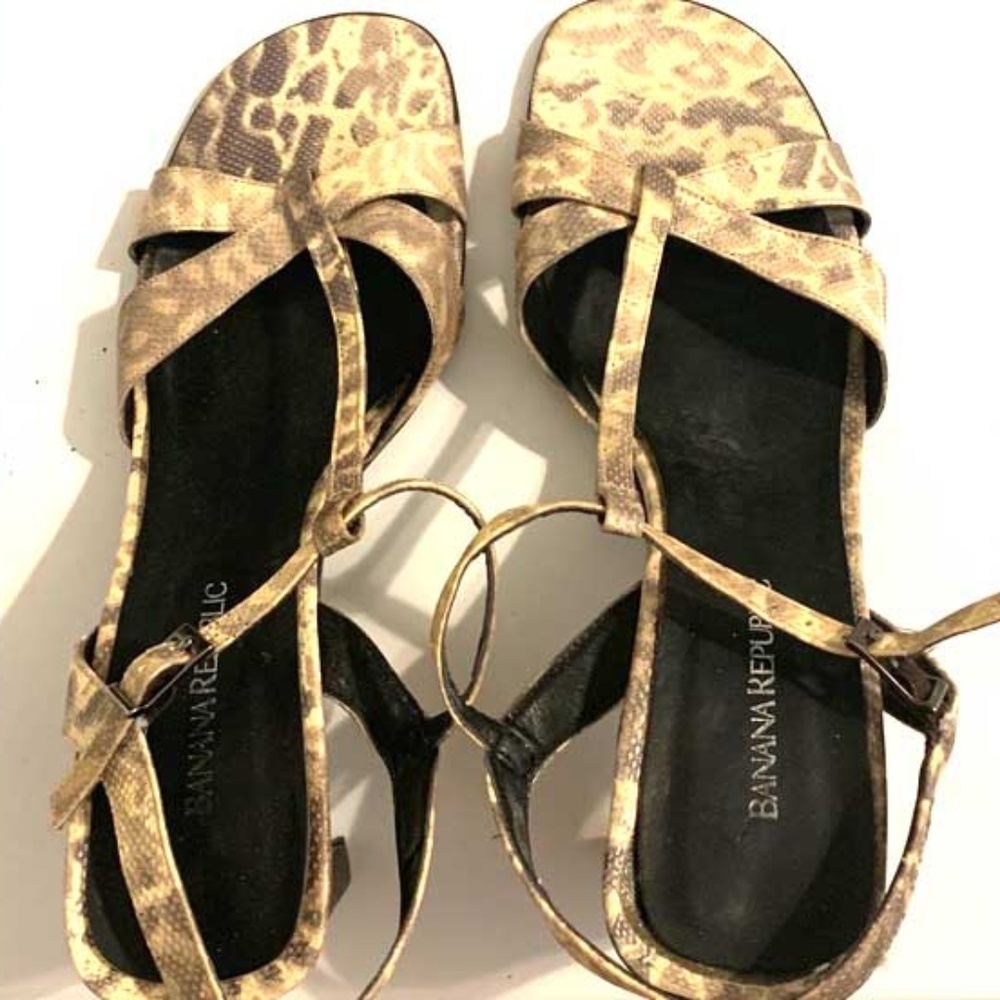 Banana Republic sandals